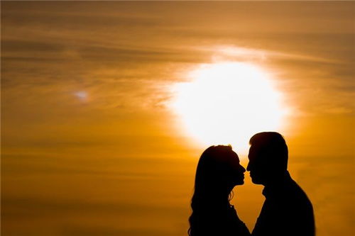 梦里梦见被人追求，梦到被人追求自己