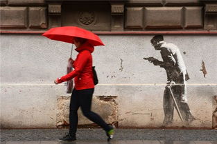 梦到兄弟被抢劫了，梦见被很好的兄弟抢自己生意