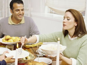 梦到姐姐同学聚会，梦见姐姐和我的同学谈恋爱