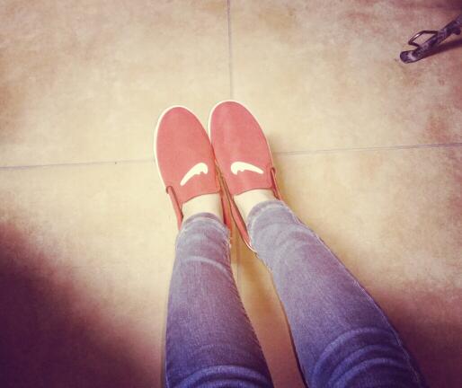 梦见家里被盗追赶小偷，梦到家被偷了,且见了小偷