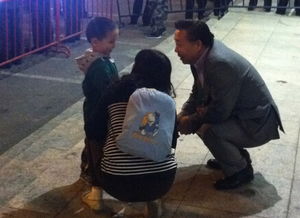 梦到好多小女孩的衣服，梦到好多小女孩的鞋