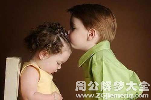 梦见别人孩子玩耍?，梦见别人家小孩玩水什么意思