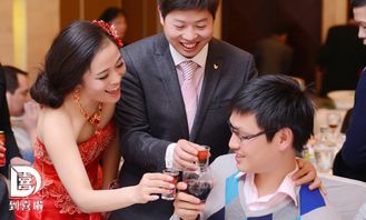 梦到自己敬酒什么预兆，梦见自己在酒桌上敬酒