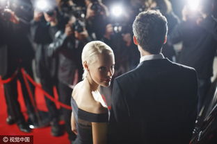 梦到给明星伴舞，梦见帮明星做事