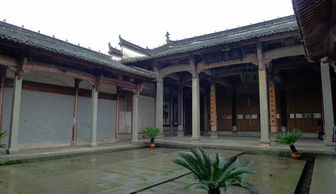 梦见牌坊楼，梦到去挖地什么意思