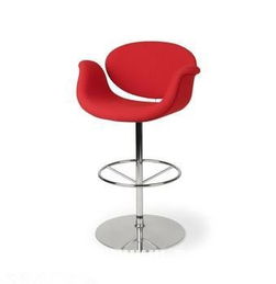 梦见很多凳子堆在一起，梦见桌椅板凳一大堆