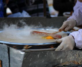 做梦梦到做煎饼，梦见做煎饼吃煎饼