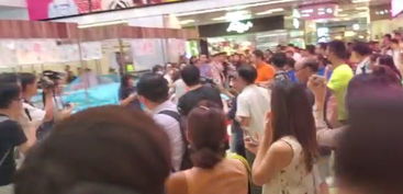 梦见唱国歌哭得很伤心，梦见唱国际歌