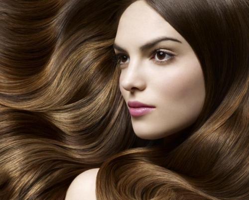 晚上做梦梦见梳头发好不好，梦里梦见梳头