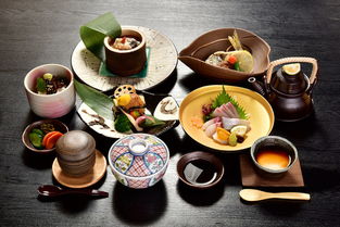 梦见分餐具给别人，梦见分饭菜