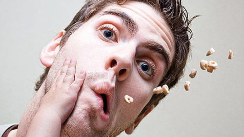 做梦梦到牙齿松动是什么意思，做梦梦到牙齿掉光了