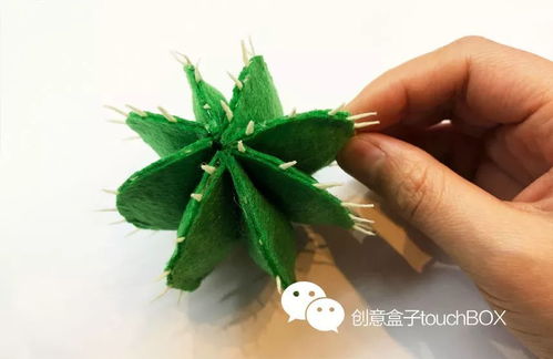 梦见往花盆里放土，梦见往花盆里填土