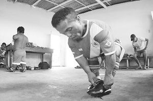 梦到自己变矮了什么意思，梦见自己变矮了周公解梦