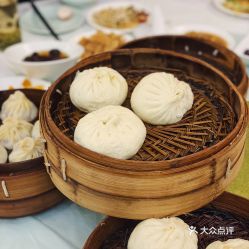 梦见饭店吃包子，梦见包子米饭