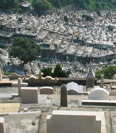 梦见很多坟墓周公解梦是啥意思，梦见坟墓周公解梦大全查询