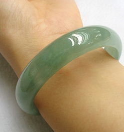 周公解梦玉手镯裂了但没断，周公解梦玉手镯断了什么意思