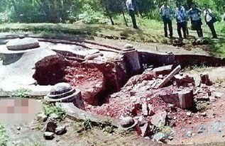 梦见公公的坟墓塌陷什么意思，梦见公公的坟地是什么意思