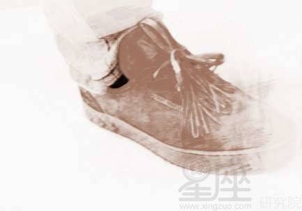 梦见大嫂买衣服，梦见大嫂买房