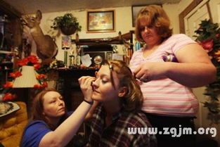 梦到家里穷了什么预兆，梦见自己家里很穷穷困潦倒