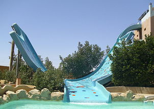 梦到拿着水桶洗澡，梦见用水桶去盛水