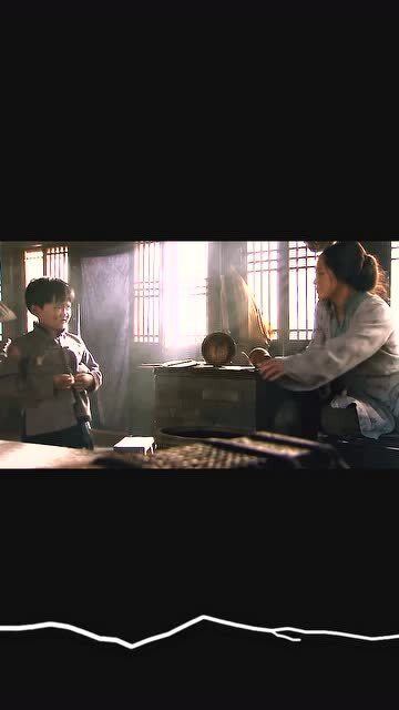 妈妈梦见自己孩子落水是什么意思，妈妈梦到孩子落水