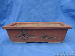 梦见清洗盆子里的泥巴，梦见刷便盆