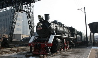 梦见坐车撞到人把人头撞飞到自己身上，梦见坐车撞人了是什么意思