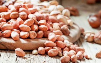 梦见三个花生，梦到三生花