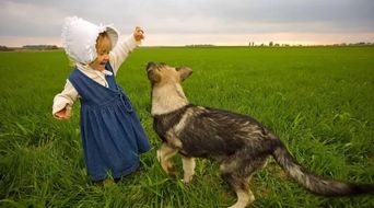 梦见狗咬自己的老二，梦见狗咬自己的老公是什么意思