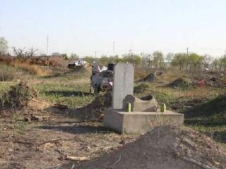 梦见别人家迁坟地，梦见别人家迁坟墓什么预兆