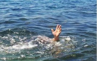 外婆梦见外孙掉水里了结果又被救回来了,是怎么回事，外婆梦见外孙掉水里被救起