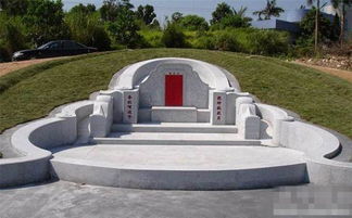 梦见先人墓地很宏大，梦见人坟墓