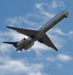 梦见用飞机运载货物，梦见飞机装货