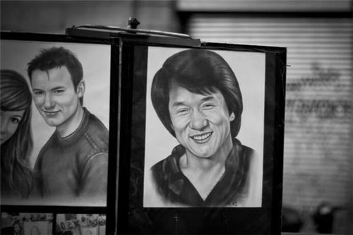 梦到男歌星唱歌，梦到男歌星和我在一起