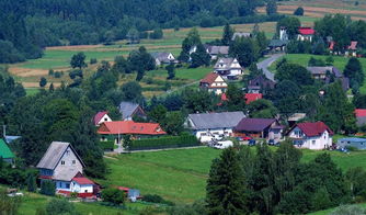 梦见农村茅厕很脏，梦见农村土坟