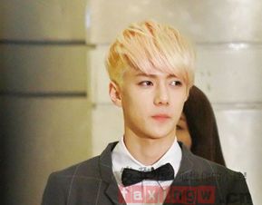 梦见朋友给自己做头发，梦见朋友帮我梳头发做造型