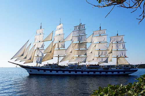 梦见白色的大船，梦见白色纸船