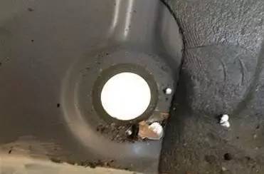 梦见排水管漏水喷水啥意思，梦见排水管冒水,水特别大