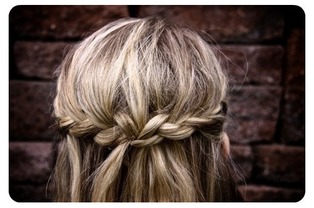 梦到脱很多头发，做梦梦见大量脱发