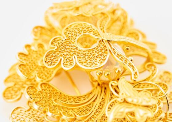 梦里出现金子，梦见金是什么意思?