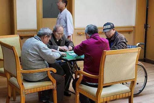 梦见去敬老院照顾老人，梦见去敬老院做义工