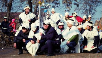 梦见偶遇出殡什么意思，做梦梦见遇见出殡