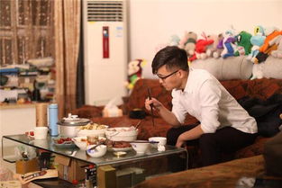 梦见自己上班吃饭,梦见上班没饭吃