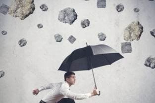 周公解梦梦到大石头滚下来了啥意思，梦见石头滚下来是什么意思