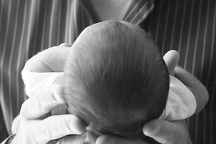 梦见背上开了一条口子，梦见背上有伤疤是什么意思啊