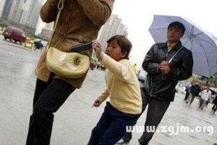 梦见帮别人偷东西被抓，梦见帮别人偷东西被逮着