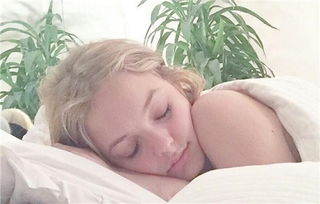 梦见自己的牙被别人碰掉了，梦见牙被人咬掉了