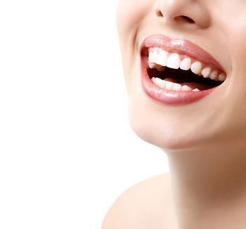 梦到自己掉了很多牙齿周公解梦，梦到自己掉了很多牙齿,吐手里一把 流了很多血