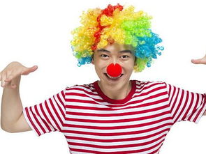 梦见小丑，梦见小丑一直跟着我