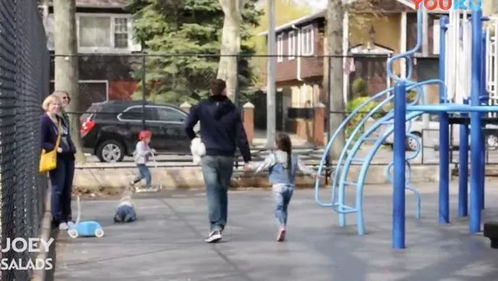 梦见自己人贩子拐走后平安回来，梦见人贩子把自己拐走了